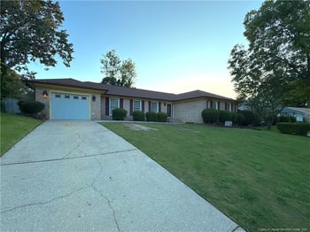 5622 Weatherford Rd, Fayetteville, NC 28303