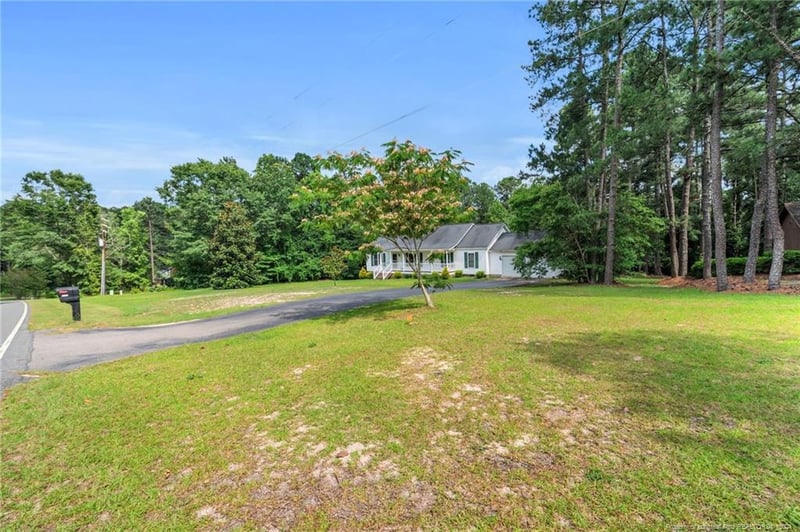 5623 Quail Ridge Dr, Sanford, NC 27332
