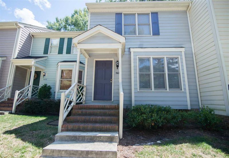 5624 Darrow Dr, Raleigh, NC 27612