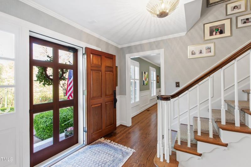 5624 Winthrop Dr, Raleigh, NC 27612