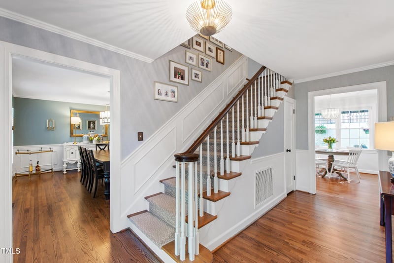 5624 Winthrop Dr, Raleigh, NC 27612