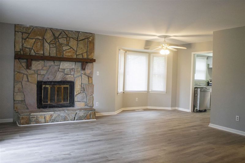 5628 Thea Ln, Raleigh, NC 27606
