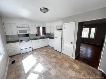 563 Alleghany Rd, Fayetteville, NC 28304