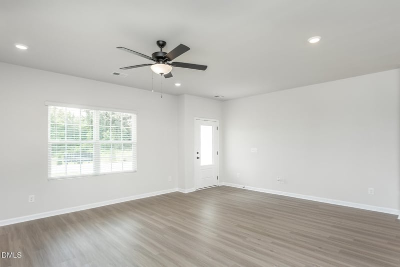 563 Chedworth Dr, Angier, NC 27501