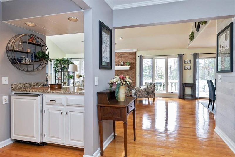 563 Chelsea Dr, Sanford, NC 27332