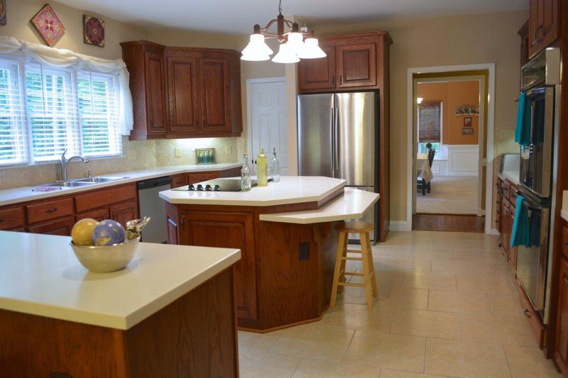 563 Fleming Rd, Youngsville, NC 27596