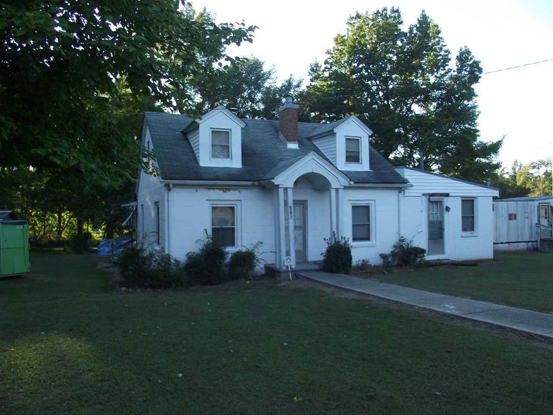 563 N Main St, Franklinton, NC 27525