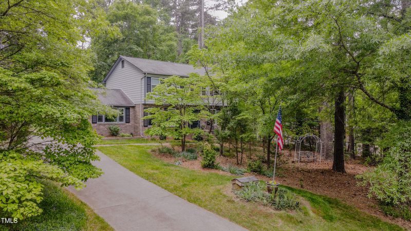 5632 Falkirk Dr, Durham, NC 27712