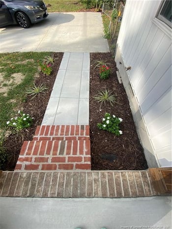 5633 Duncan St, Hope Mills, NC 28348