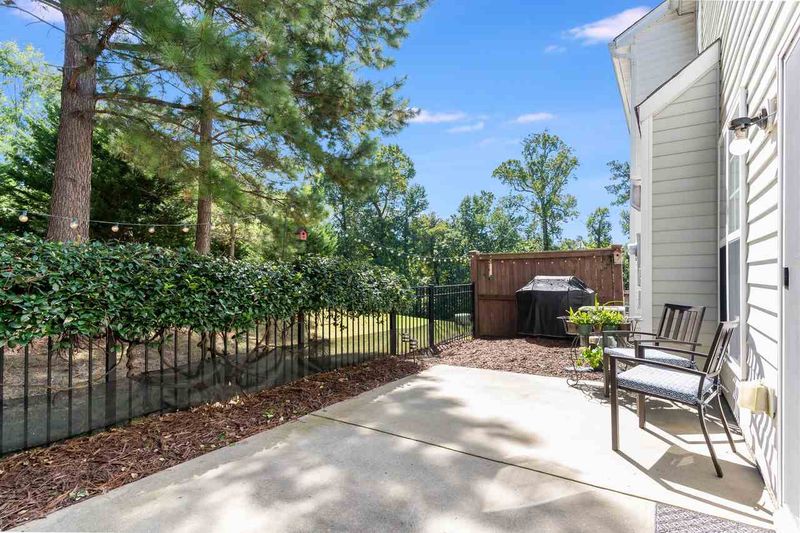 5638 Berry Creek Cir, Raleigh, NC 27613