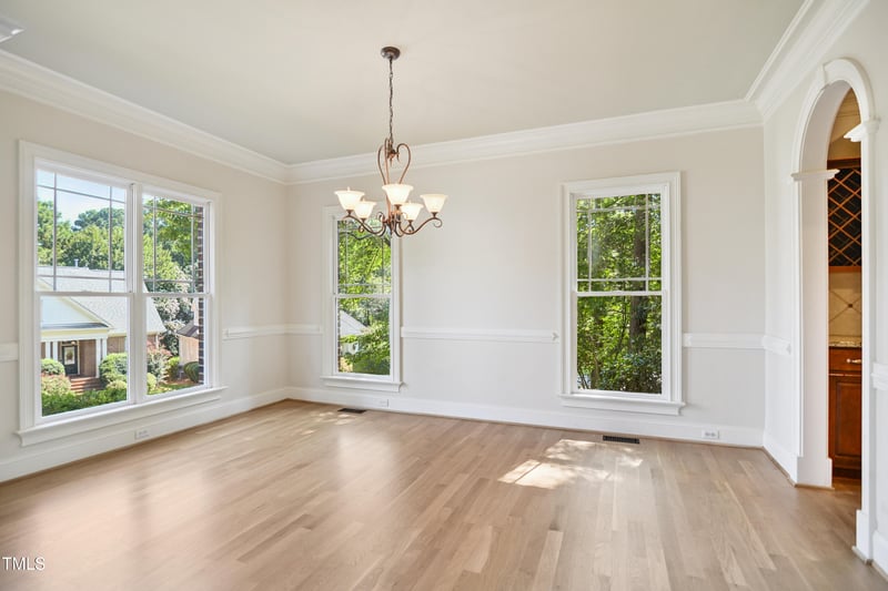 5639 Bennettwood Ct, Raleigh, NC 27612