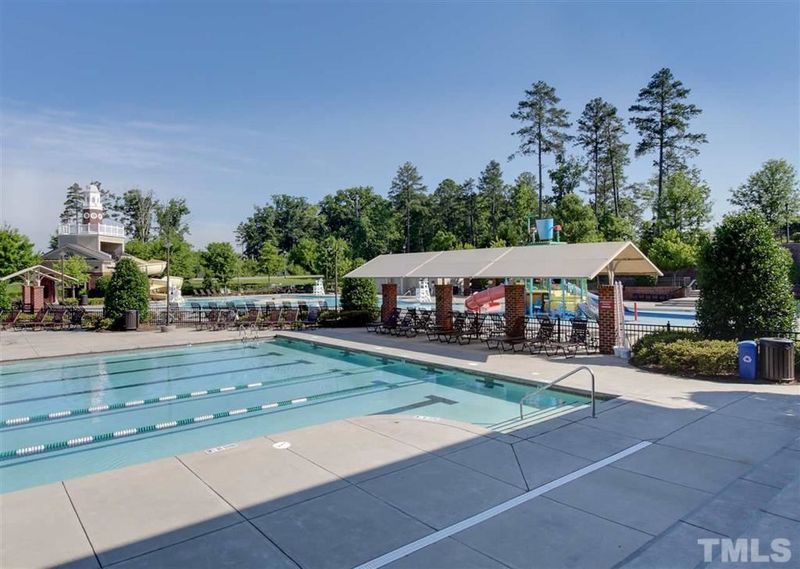 564 Catalina Grande Dr #225, Cary, NC 27519