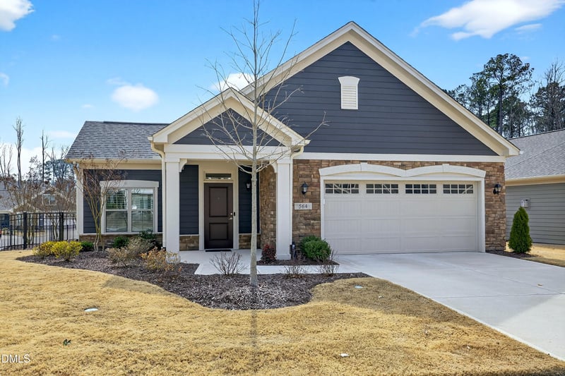 564 Crooked Pine Dr, Cary, NC 27519