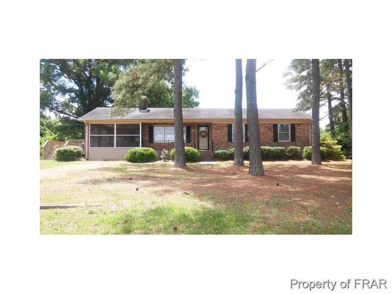 564 Post Office Rd, Sanford, NC 27330