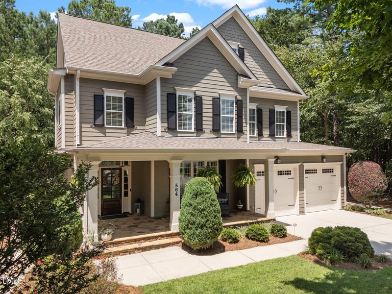 564 Wanderview Ln, Holly Springs, NC 27540