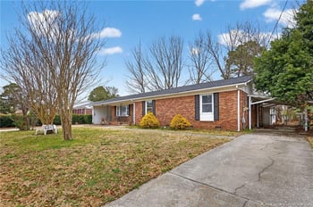 5641 Carson Dr, Fayetteville, NC 28303