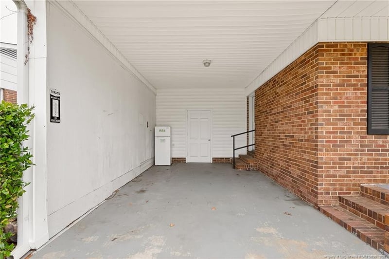 5641 Carson Dr, Fayetteville, NC 28303