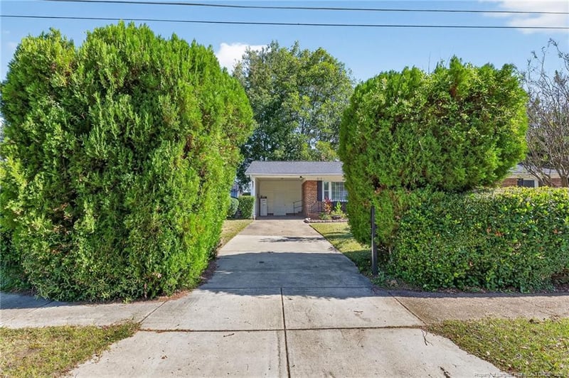 5641 Carson Dr, Fayetteville, NC 28303