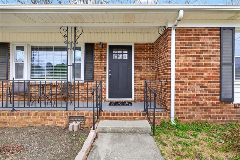 5641 Carson Dr, Fayetteville, NC 28303