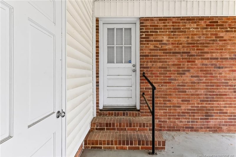 5641 Carson Dr, Fayetteville, NC 28303