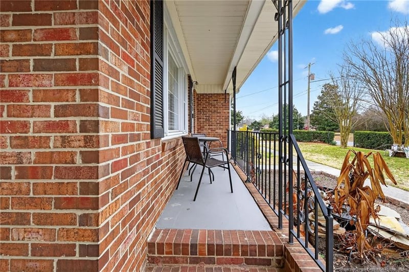 5641 Carson Dr, Fayetteville, NC 28303