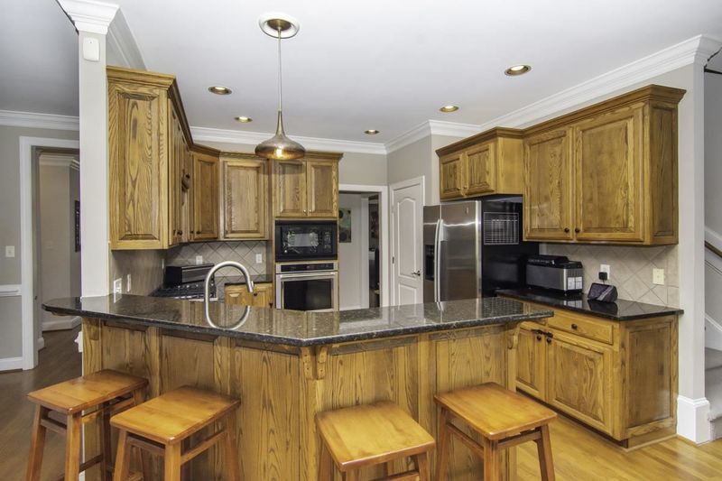 5644 Bennettwood Ct, Raleigh, NC 27612