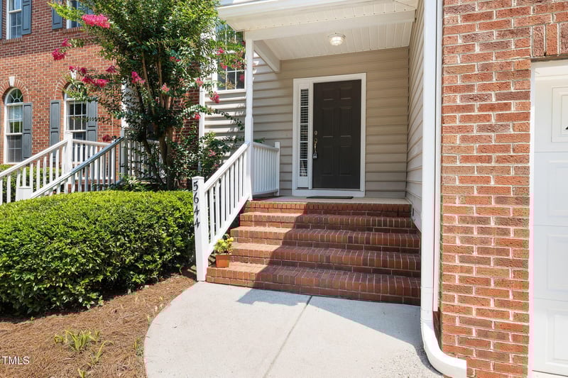 5644 Picnic Rock Ln, Raleigh, NC 27613