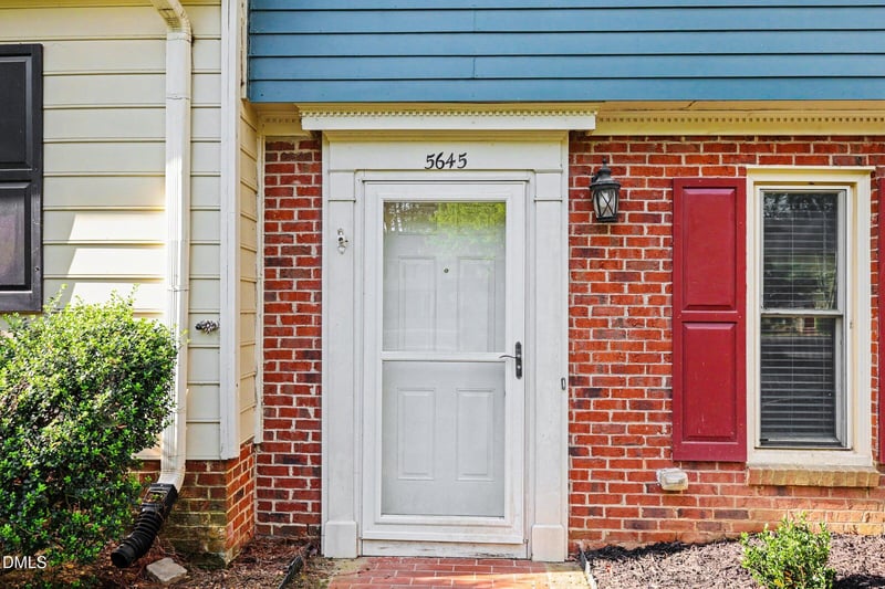 5645 Hamstead Crossing, Raleigh, NC 27612