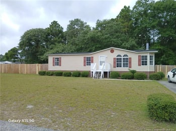 5646 Medicus Ln, Hope Mills, NC 28348