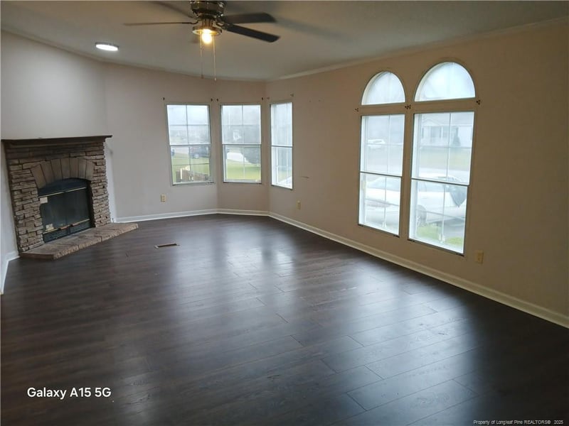 5646 Medicus Ln, Hope Mills, NC 28348