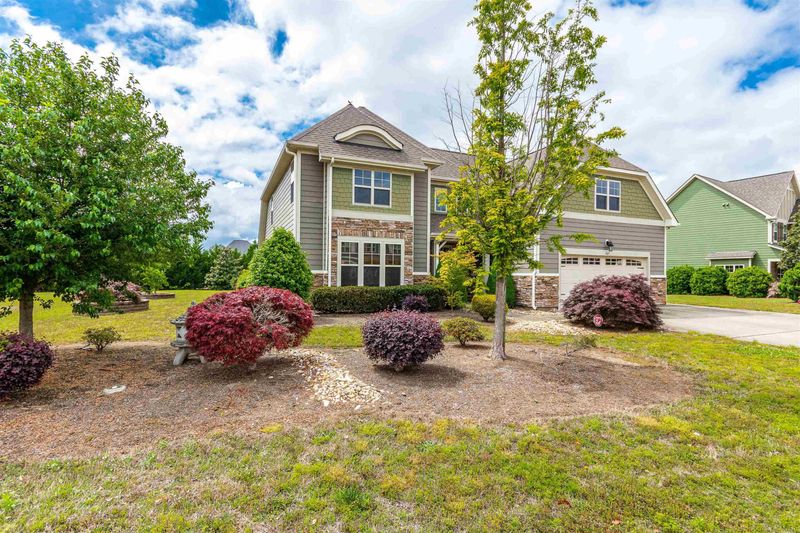 565 Adams Point Dr, Garner, NC 27529