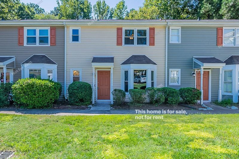 565 Darby Glen Ln, Durham, NC 27713
