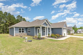 565 Joseph Alexander Dr, Fuquay Varina, NC 27526
