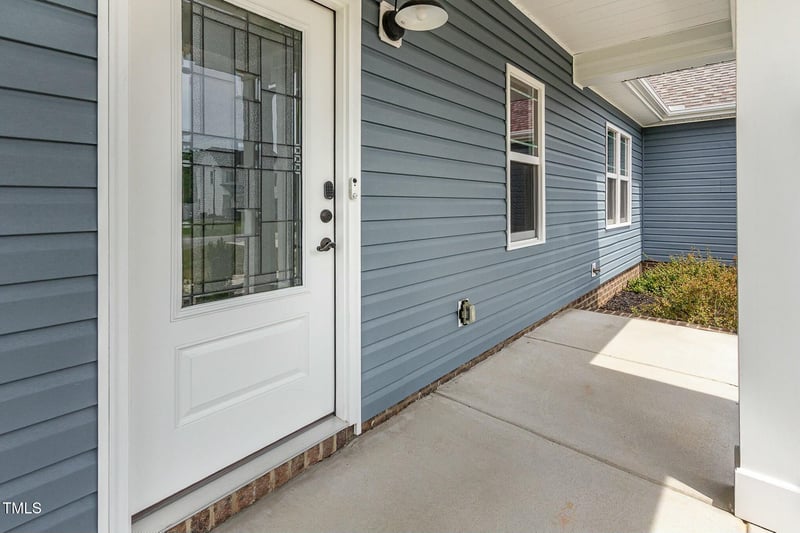 565 Joseph Alexander Dr, Fuquay Varina, NC 27526