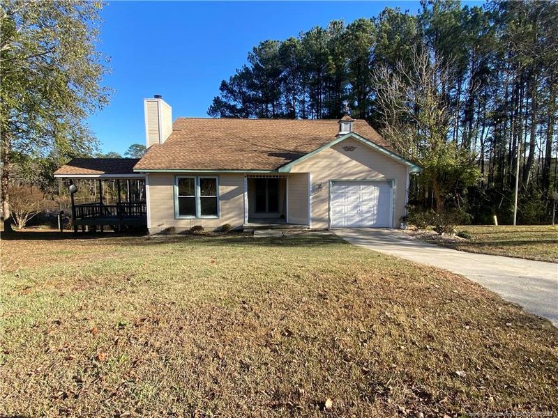 5651 Bauer St, Hope Mills, NC 28348