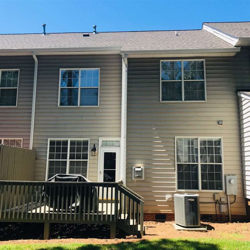 5654 Picnic Rock Ln, Raleigh, NC 27613