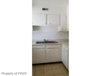 5654 Pope St, Hope Mills, NC 28438