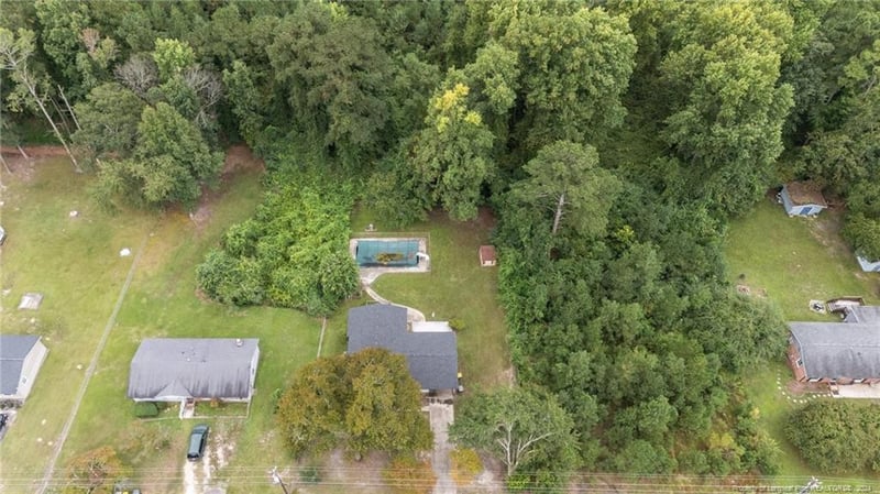 5667 Elwood Dr, Fayetteville, NC 28306