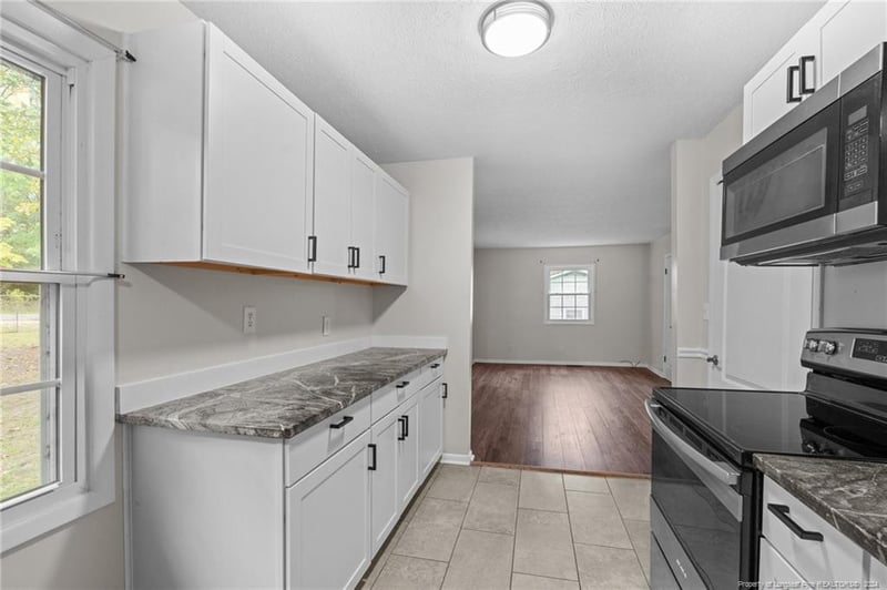 5667 Elwood Dr, Fayetteville, NC 28306