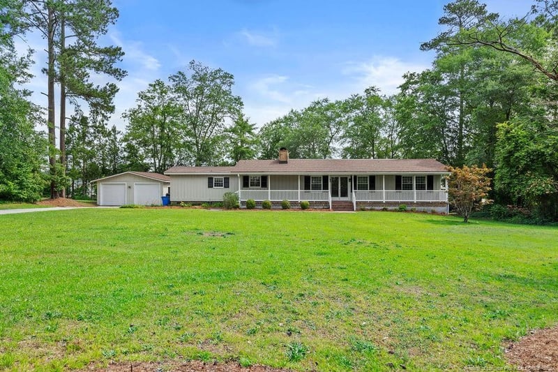 5668 Fisher Rd, Fayetteville, NC 28306