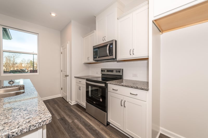 567 Marthas Vw Way, Wake Forest, NC 27587