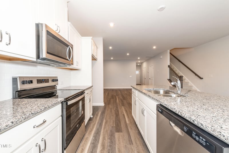 567 Marthas Vw Way, Wake Forest, NC 27587