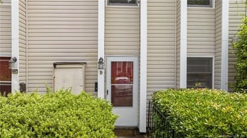 567 Winding Creek Rd #B, Fayetteville, NC 28305