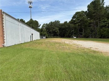 5674 Shipman Rd, Hope Mills, NC 28348