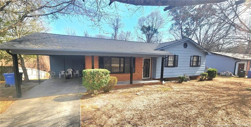 568 Alleghany Rd, Fayetteville, NC 28304