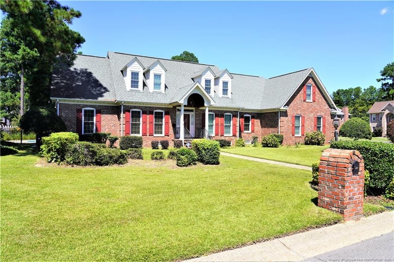 568 Broyhill Rd, Fayetteville, NC 28314