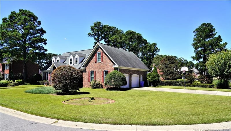 568 Broyhill Rd, Fayetteville, NC 28314