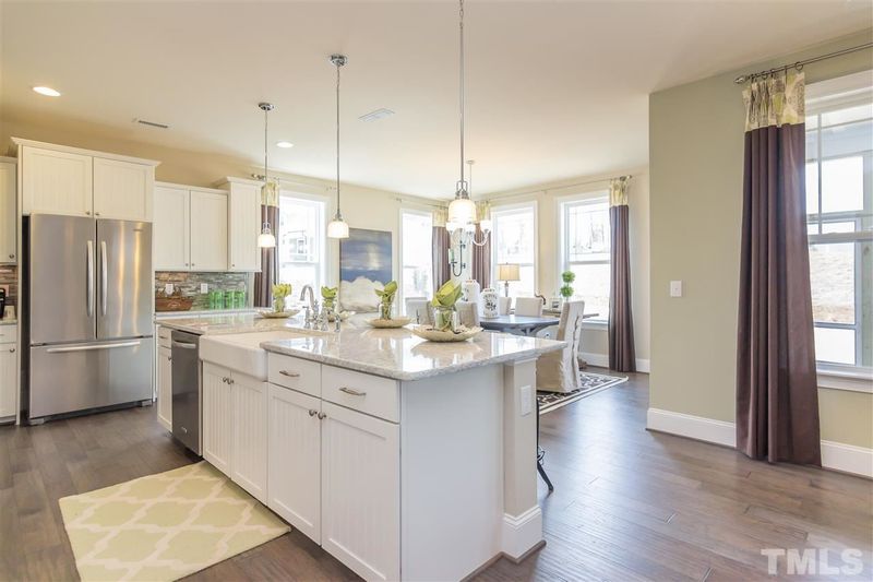 568 N Serenity Hill Cir, Chapel Hill, NC 27516