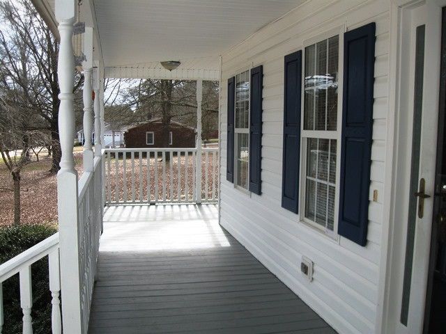 569 N Willow St, Angier, NC 27501