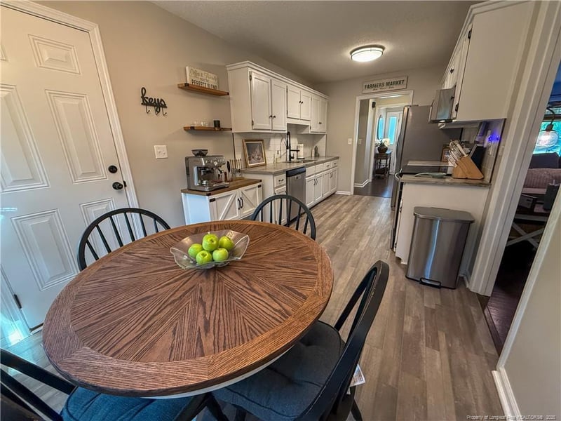 5692 Archer Rd, Hope Mills, NC 28348